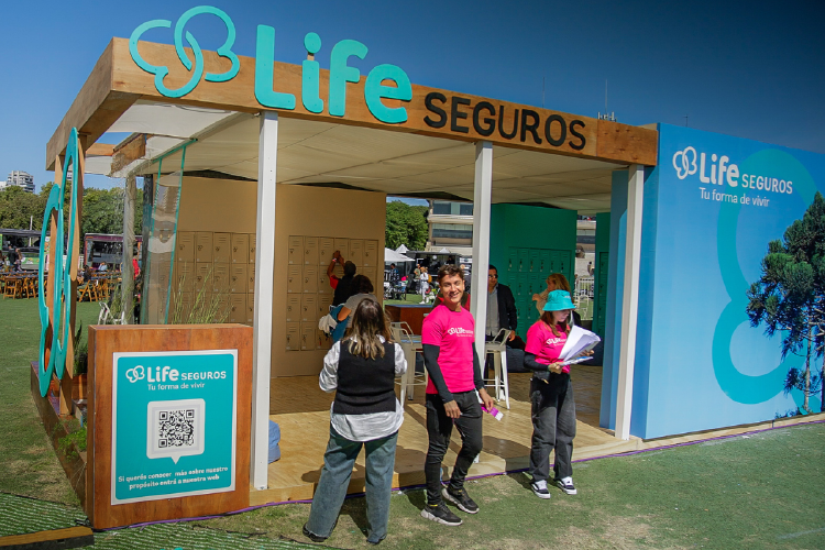 Life Seguros Durante los días 4, 5 y 6 de abril, el Hipódromo de Palermo se convirtió en un punto de encuentro para miles de personas, familias, emprendedores y organizaciones que eligen una forma de vivir más consciente.