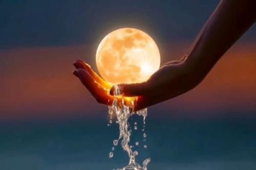 luna Celebramos el astro que cambió la historia y sigue marcando nuestro destino. (PINTEREST)