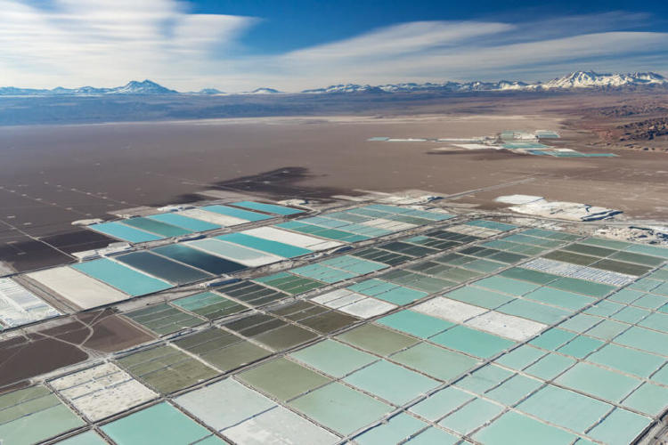 Litio en Atacama. Foto Guy Wenborne 768x512