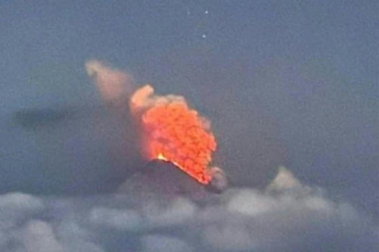 volcan Un volcán entra en erupción en el extremo oriente de Rusia tras el terremoto© Ana Inés CIBILS, Ignacio OLVEIRA
