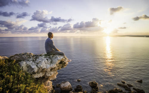 hombre amanecer hombre amanecer