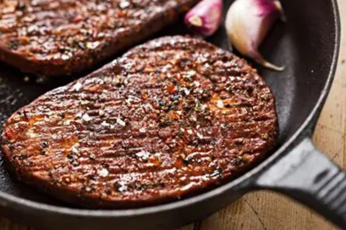 hongo Aunque su nombre no suene muy apetitoso, este hongo es la base de productos como Quorn y otras marcas plant based que están ganando terreno en Europa, Estados Unidos y América Latina. (thehealthy.com)