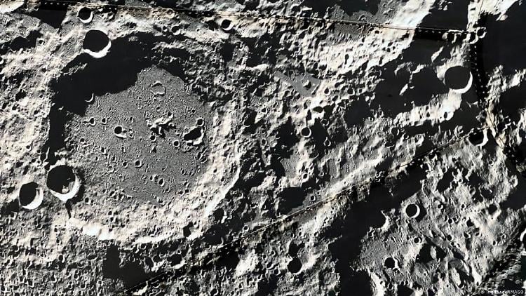 66239435_906 66239435_906