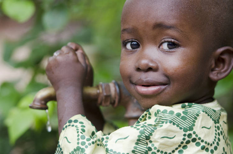 niño agua niño agua