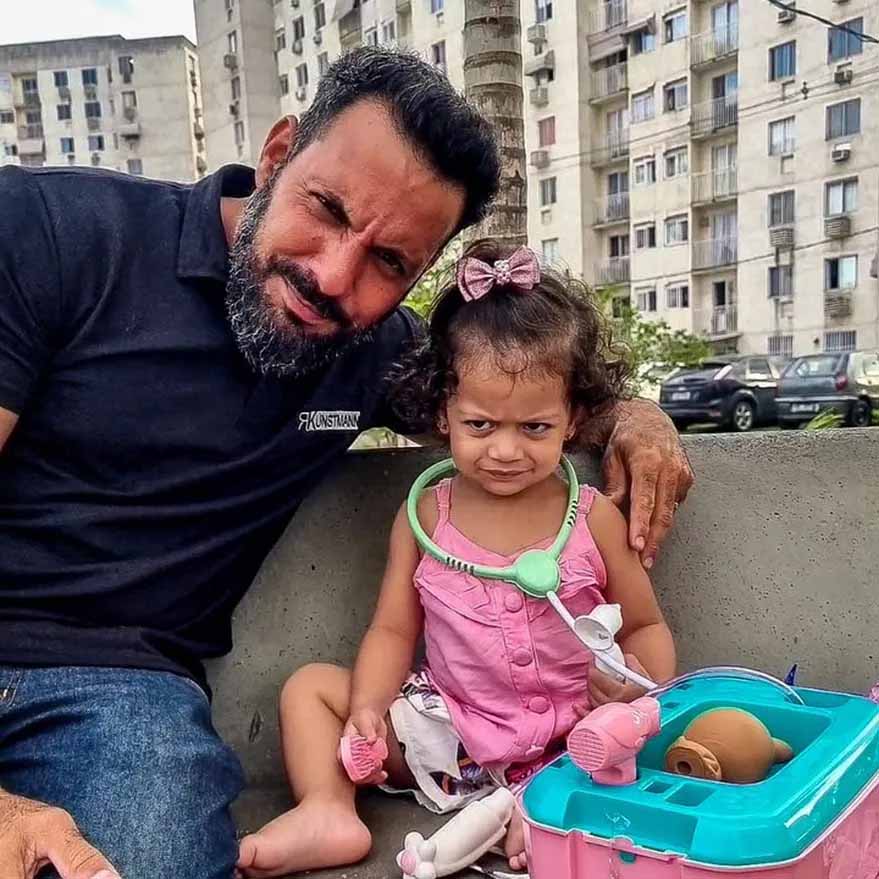 bebe enojada bebe enojada