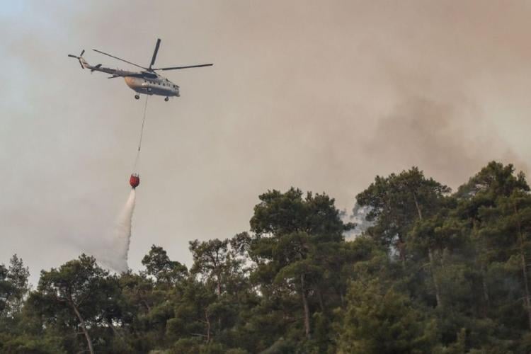 incendio turquia El calentamiento global está provocando olas de calor más intensas y frecuentes, especialmente en regiones mediterráneas como Turquía. (elperiodico.com)