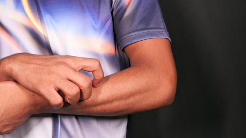 Granitos en los brazos por el gluten: cómo identificarlos Granitos en los brazos por el gluten: cómo identificarlos