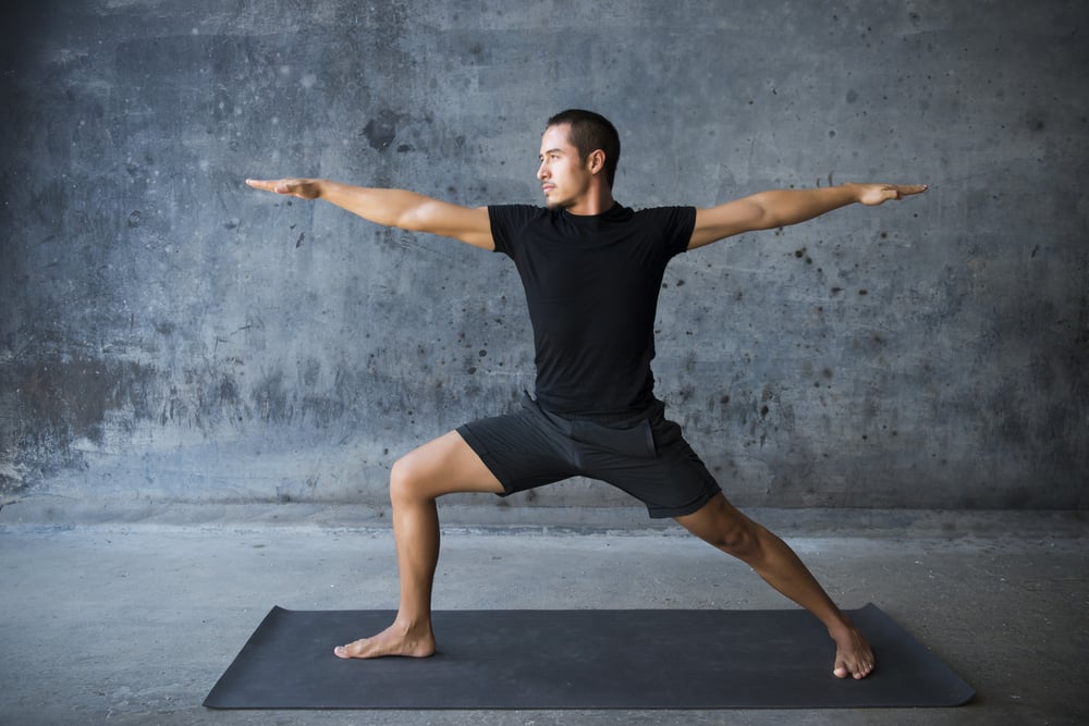 Hombre yoga 