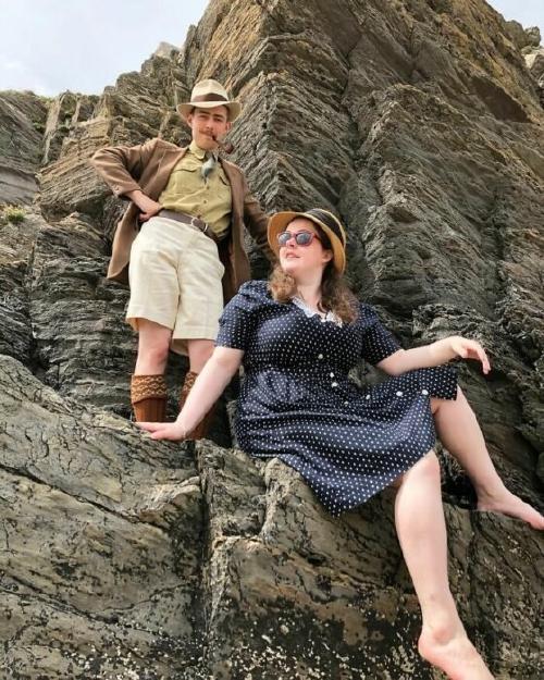 Pareja-vive-como-en-1930 Pareja-vive-como-en-1930