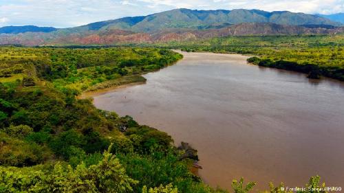 64168487_303 64168487_303