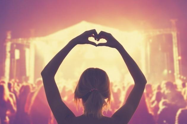 Un concierto por quincena que podría allanar el camino durante casi una década más de vida. Un concierto por quincena que podría allanar el camino durante casi una década más de vida.