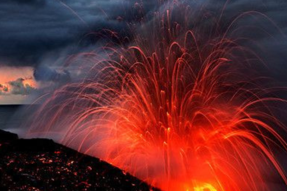 volcan hawaii Aunque la erupción duró solo seis horas, las imágenes que dejó son dignas del apocalipsis. El Observatorio Vulcanológico de Hawái confirmó que la actividad comenzó el domingo y se detuvo en la madrugada del lunes. (Imagen: Pinterest)