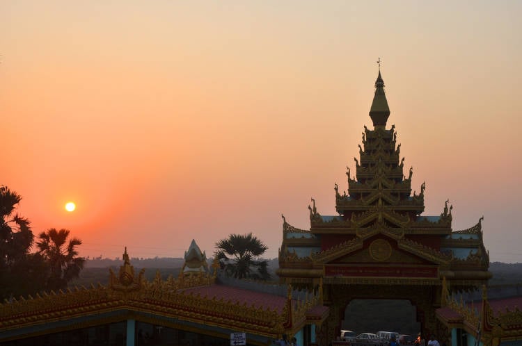 Centro de Vipassana en India