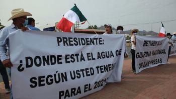 Protesta ciudadana en reclamo de agua