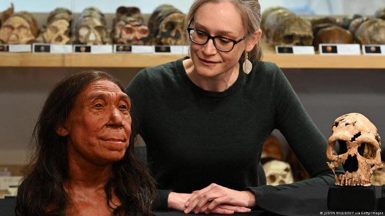 68991293_906 68991293_906