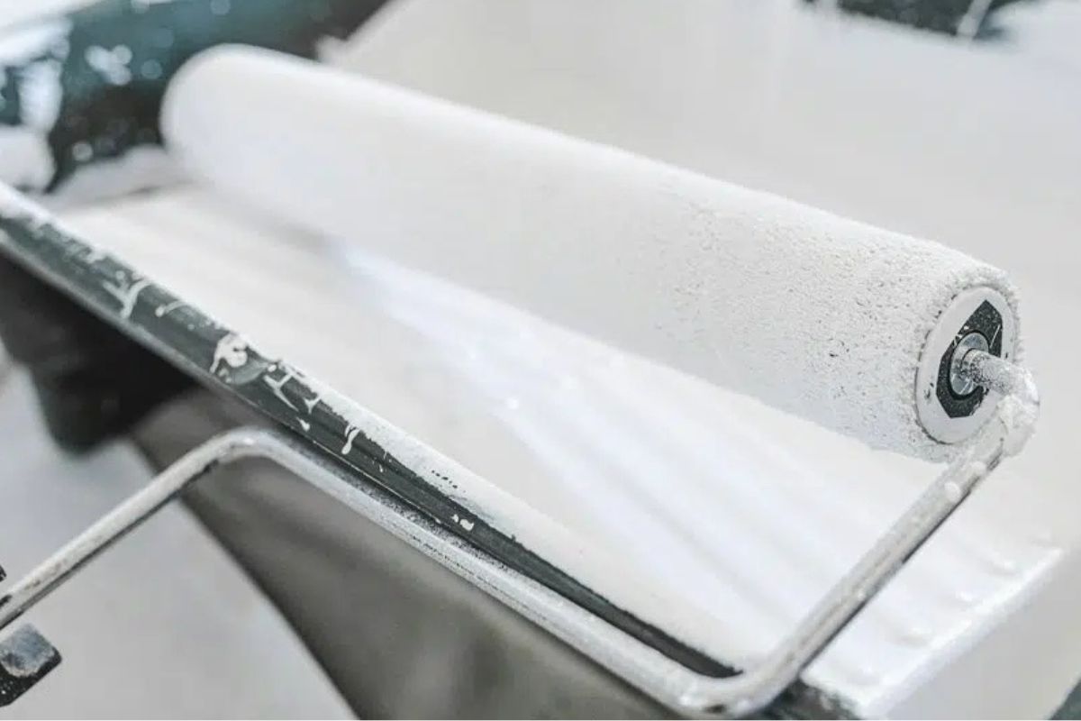 La pintura calefactora de grafeno representa un avance en soluciones energéticas invisibles, combinando materiales avanzados, eficiencia térmica y diseño arquitectónico. (Imagen: noticiasambientales.com)