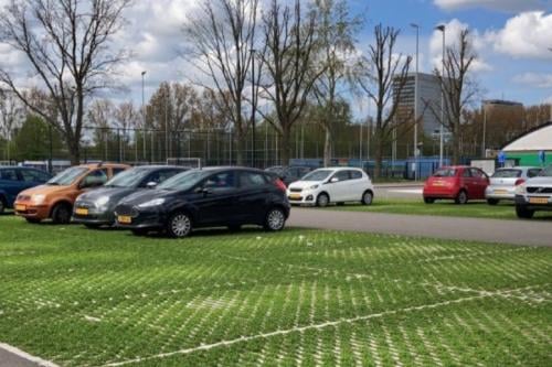 estacionamiento pasto Imagen: heicom.nl