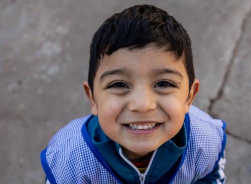 niño en la escuela