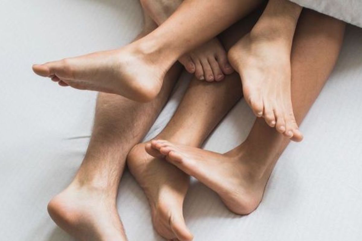 En un mundo que cambia constantemente, los throuples se presentan como un símbolo de libertad emocional y evolución social. (Imagen: Pinterest)