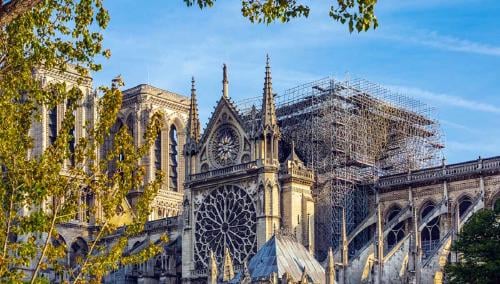 notre dame reconstruccion