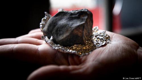 64748815_303 64748815_303