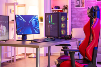 Silla y escritorio Gamer  La pandemia trajo consigo cambios drásticos en todos los sectores de la economía mundial, y la industria del gaming no fue la excepción.