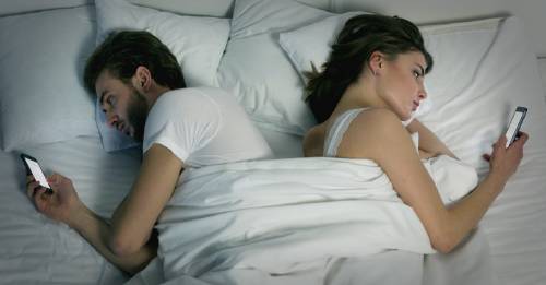 ¿Qué hacer si encuentras a tu pareja en una aplicación para citas en línea?