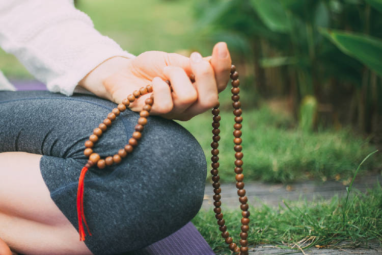 meditacion con japa mala, el rosario hindu