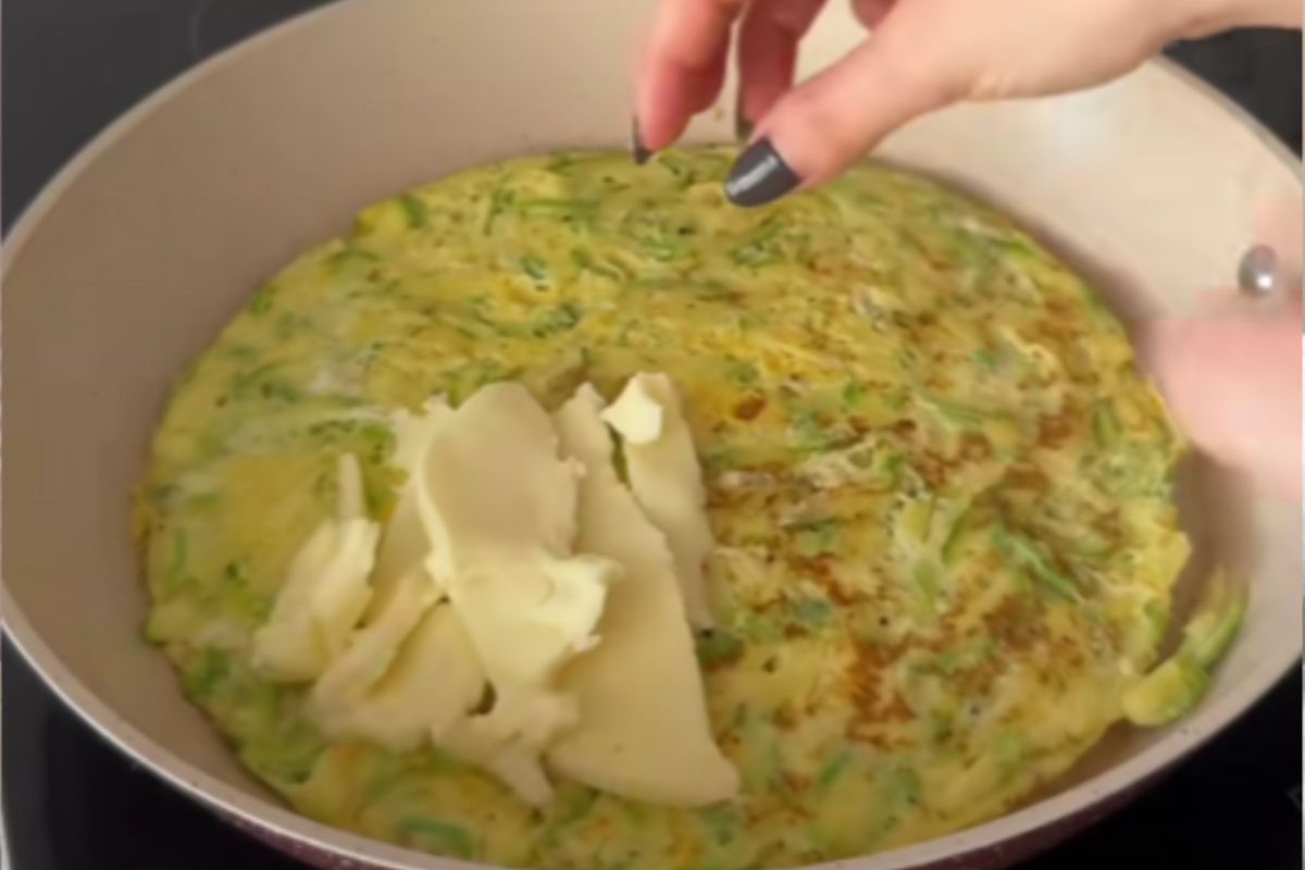 Estos crepés de zucchini sin harina son saludables, rápidos y personalizables. (msn.com)