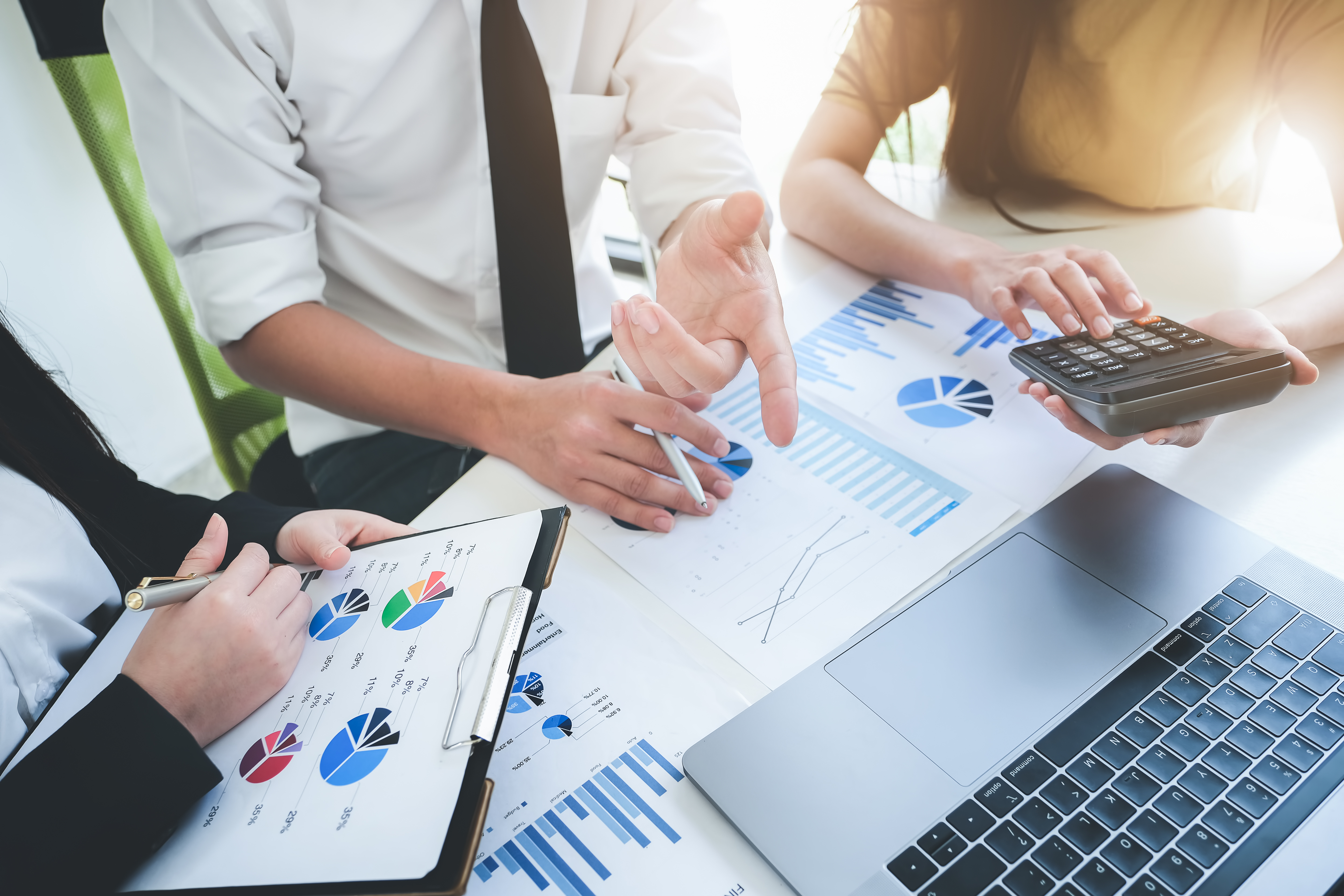 shutterstock_1696551529 shutterstock_1696551529