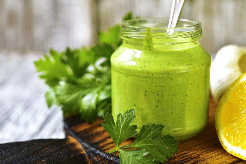 Cilantro: sus propiedades, para qué se usa y qué beneficios ofrece