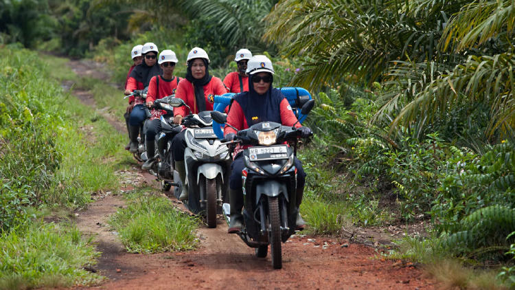 mujeres bomberos indonesia2