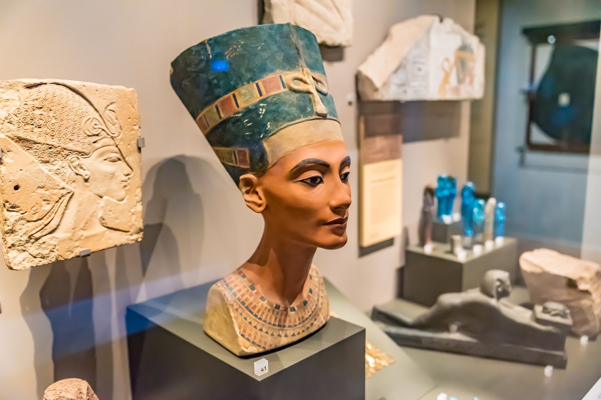 Nefertiti Nefertiti