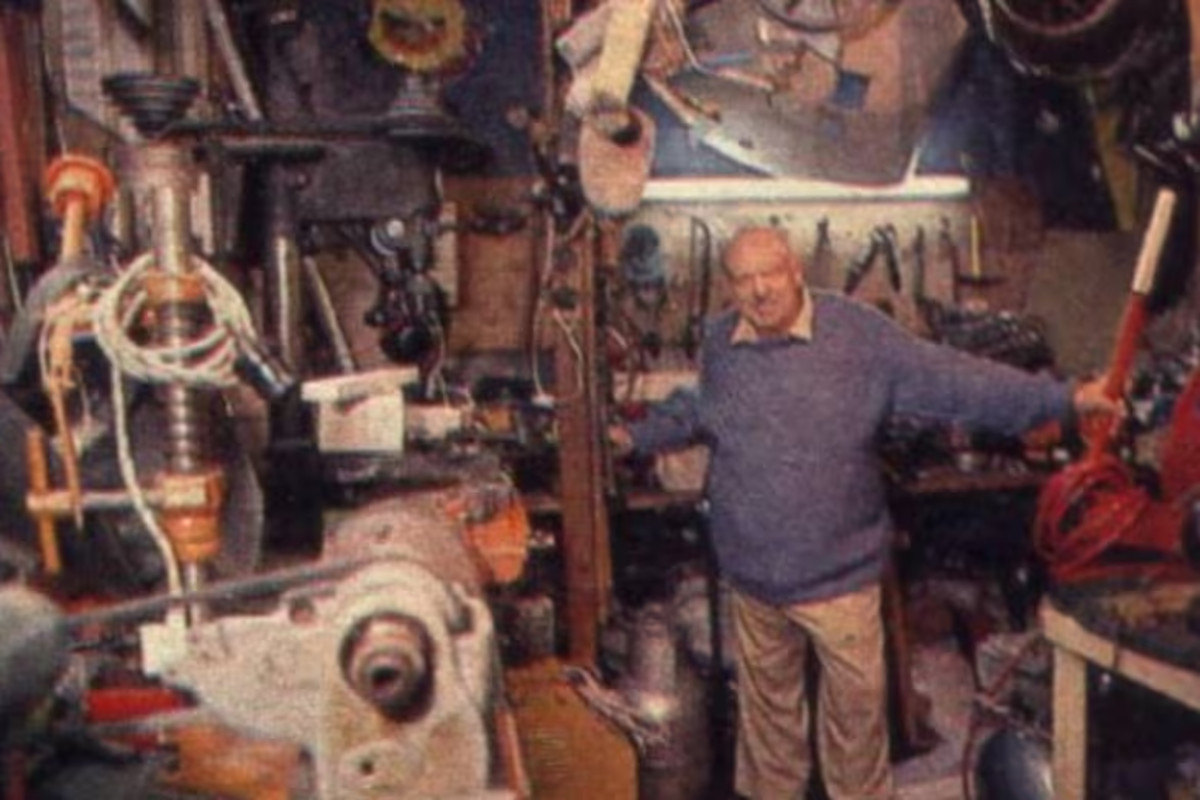 ariel ritetti en su taller ariel ritetti en su taller