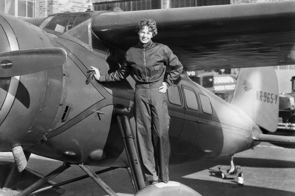 Amelia Earhart3 Amelia Earhart3
