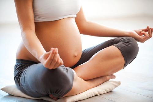 yoga embarazo maternidad fertilidad