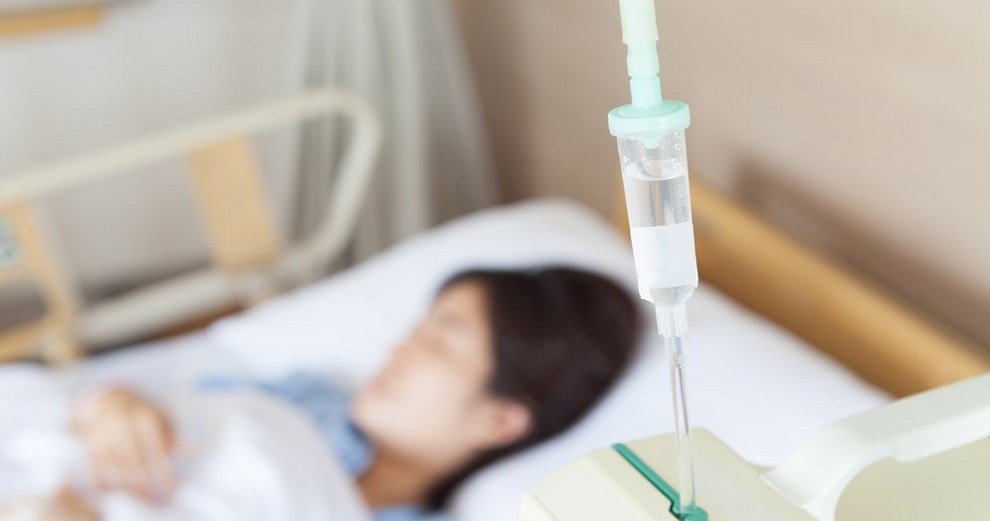 Paciente internada en un hospital Paciente internada en un hospital