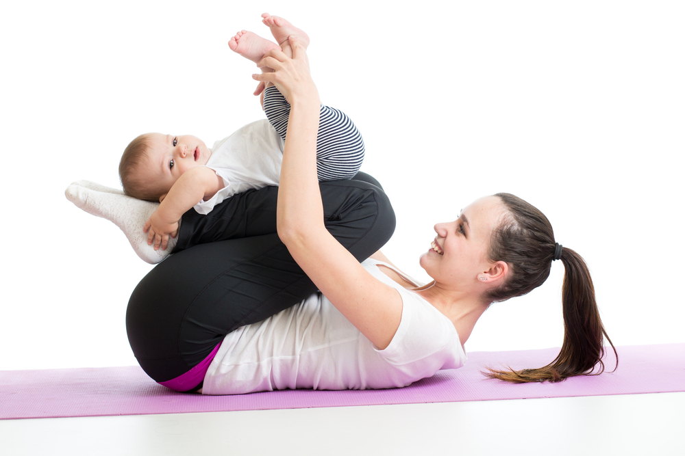 Entrena Con Tu Bebé Para Recuperarte Tras El Parto Con Estos Ejercicios ...