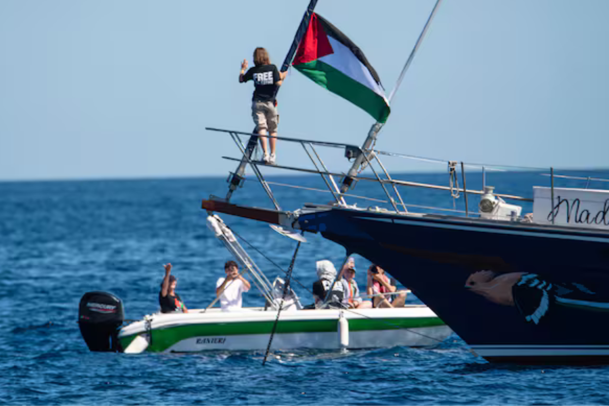 greta thunberg El velero Madleen antes de zarpar del puerto siciliano de Catania, ItaliaSalvatore Cavalli AP