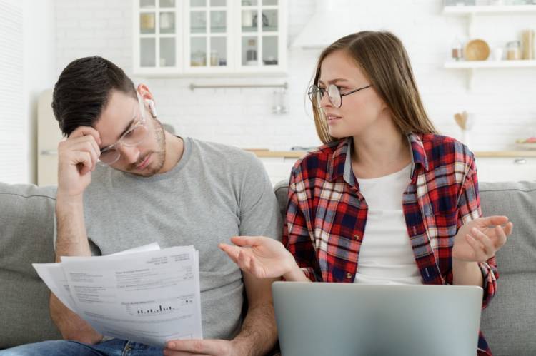 dinero pareja Qué significa discutir por dinero en la pareja