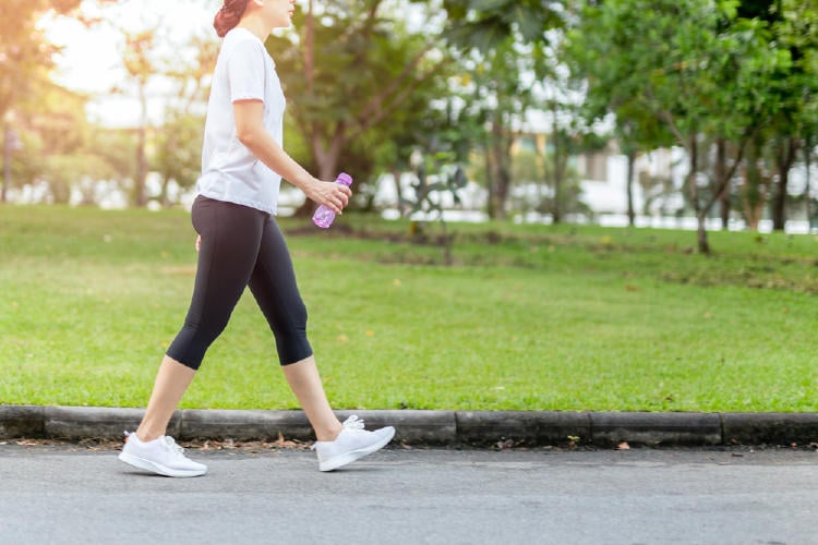 caminata mujer ejercicio caminata mujer ejercicio