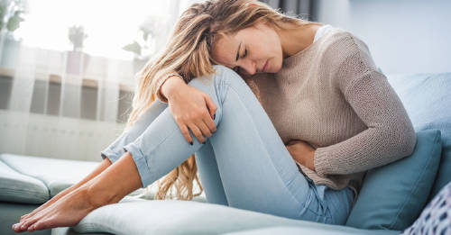 ¿Malestares estomacales durante tu ciclo menstrual? Cúrcuma para bajar la menstruación