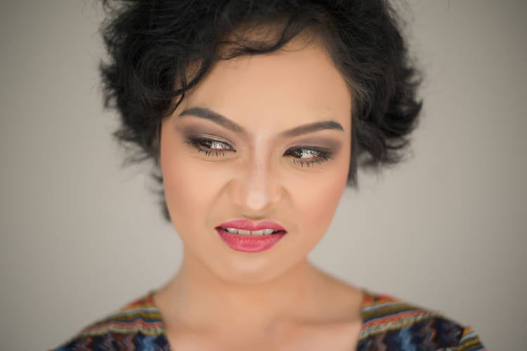 envidia Una mujer con envidia