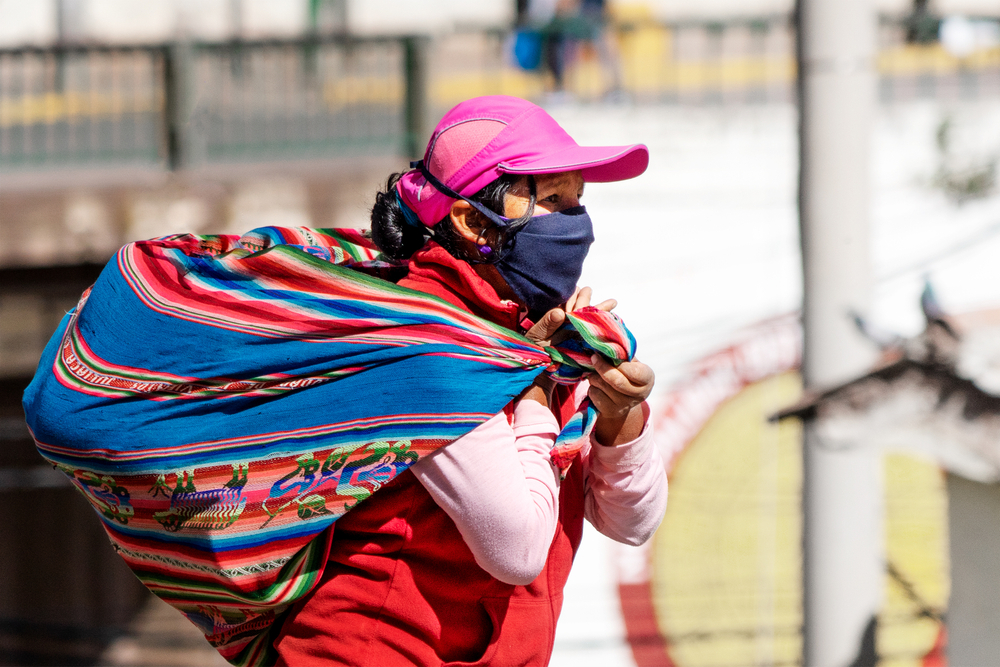 mujer barbijo peru mujer barbijo peru