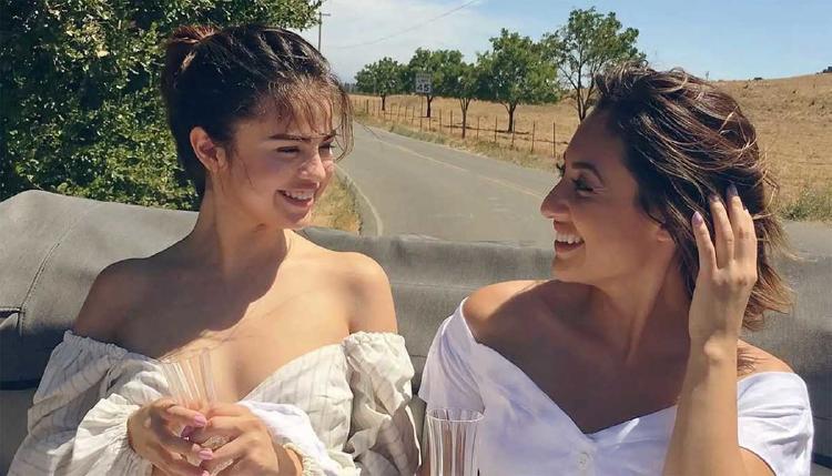 selena gomez235 selena gomez235