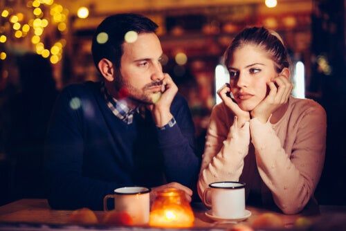 Pareja Las comunicaciones pueden verse afectadas con mercurio en fase retrógrada (Foto: Pinterest)
