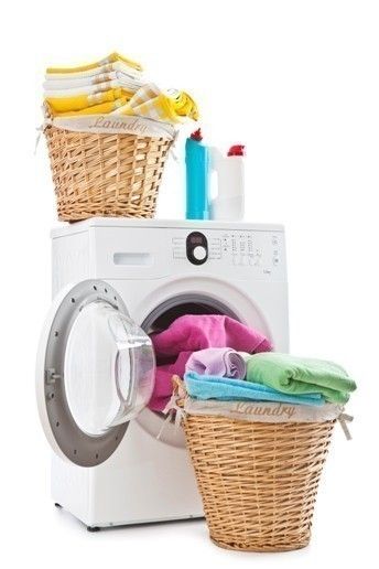 Secar la ropa dentro de casa crea las condiciones en las que las esporas de moho y los ácaros crezcan Secar la ropa dentro de casa crea las condiciones en las que las esporas de moho y los ácaros crezcan