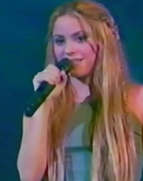 shakira 2 shakira 2