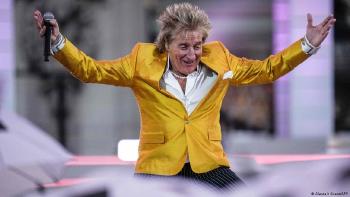 No hay duda de que Rod Stewart sabe animar a las masas, pero no lo hará en Qatar.