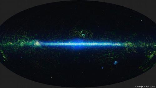 Imágenes del cielo NASA Este mosaico está compuesto por imágenes que cubren todo el cielo, tomadas por WISE como parte de la publicación de datos de todo el cielo de 2012 de WISE.